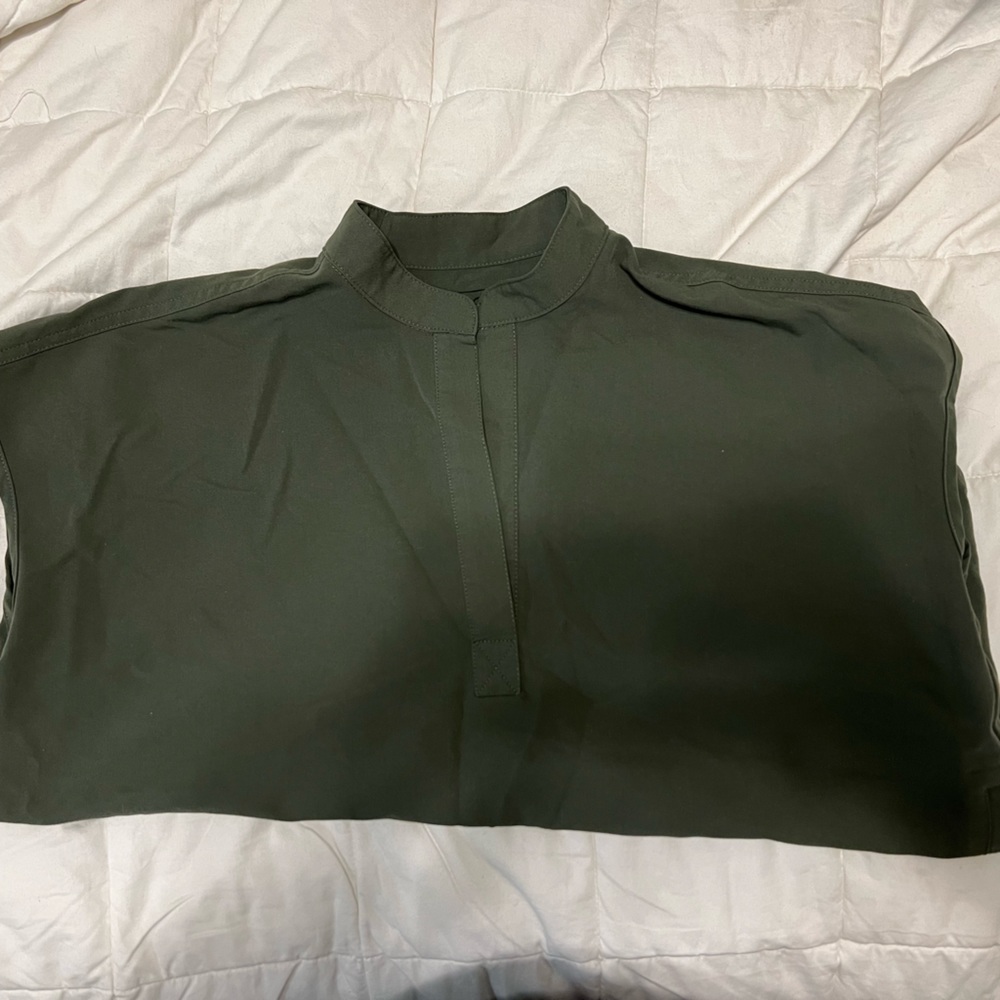 Figs Xsmall Moss Rafael top